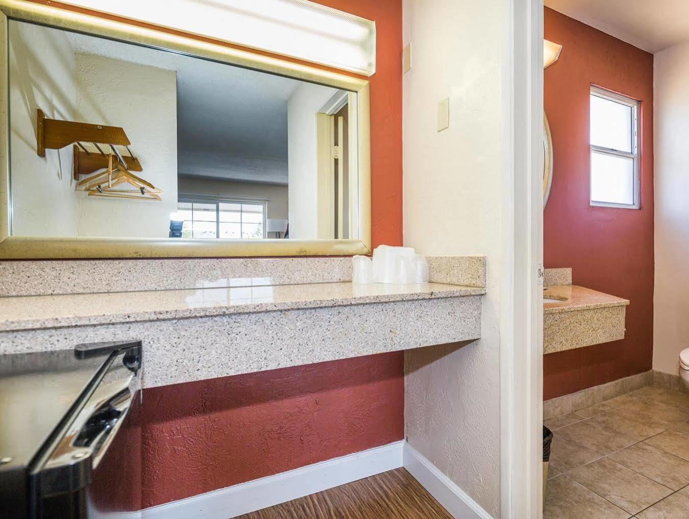 San Jose Airport Inn 외부 사진